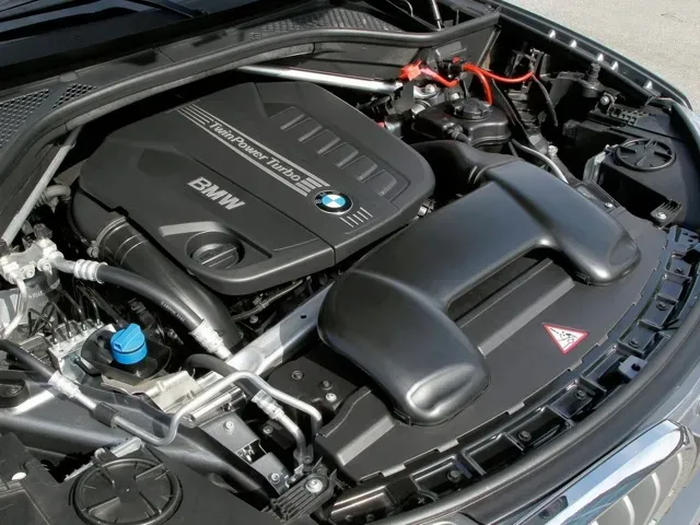 BMW X5 2014 - обновленный кроссовер от БМВ